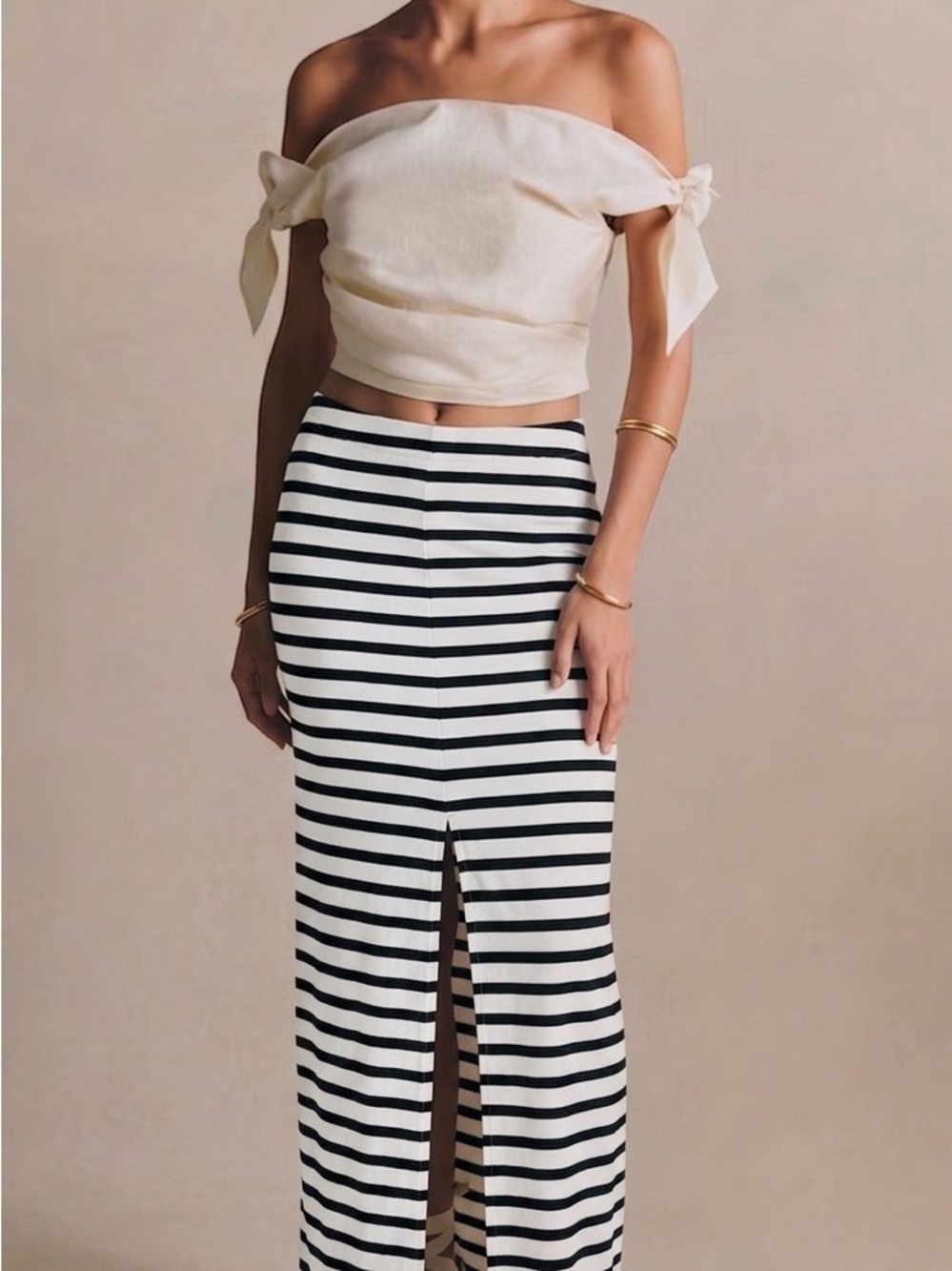 ✨ MAJOR Nautical Chic Vibes ⚓️ VINTAGE B&W Striped Maxi with Front Slit ✨